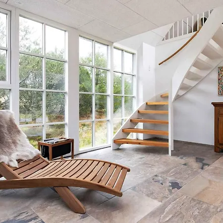 Architecturally Charming Summer House Дом отдыха