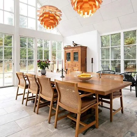 Architecturally Charming Summer House * Блаванн