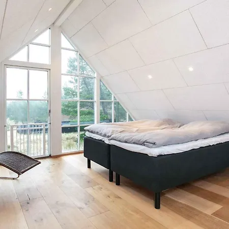 Architecturally Charming Summer House * Блаванн