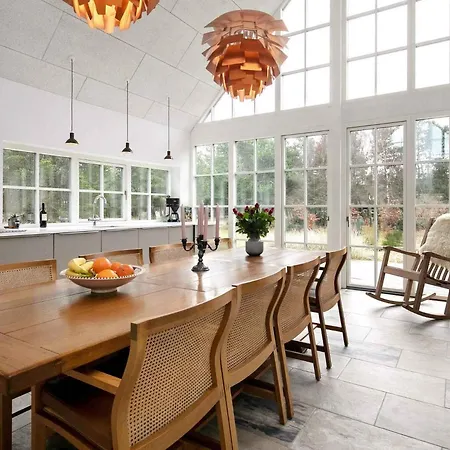 Architecturally Charming Summer House *